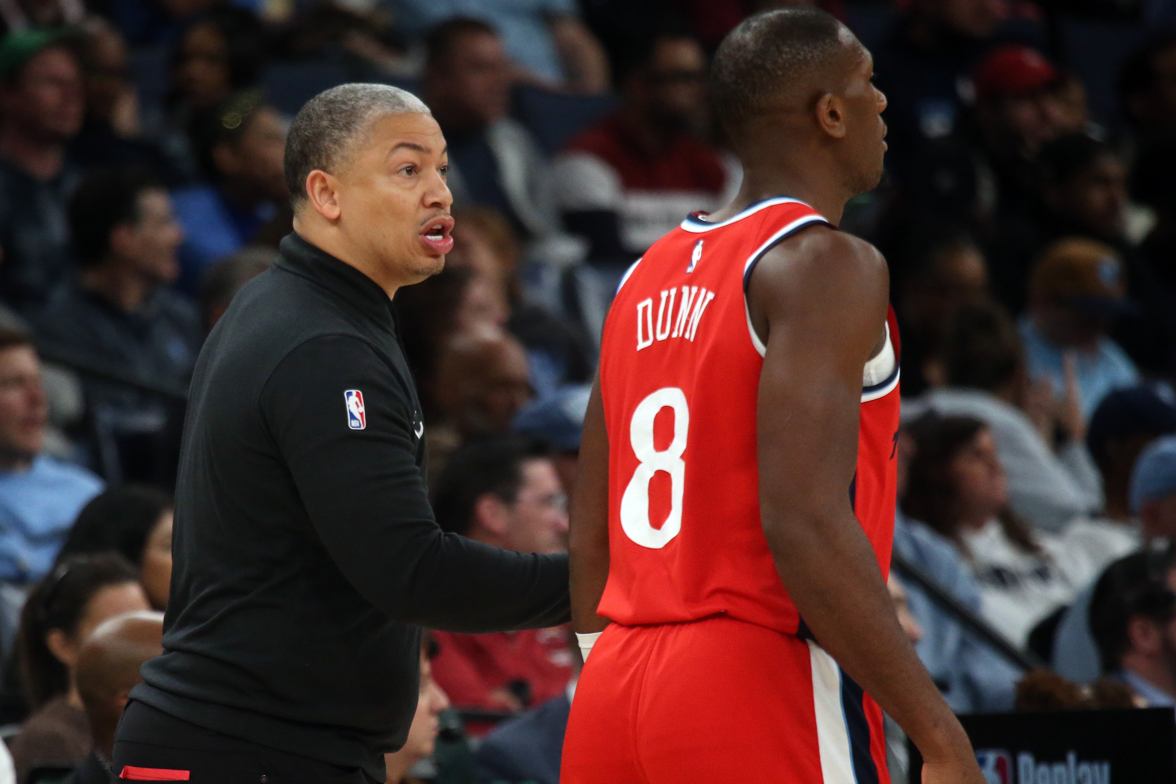 抢庄牛牛科室-快船27-11期间战胜的强队：湖人/火箭/森林狼/活塞各2次 尼/掘1次